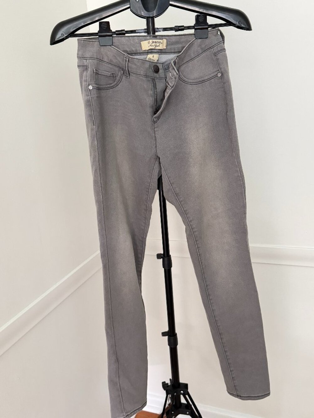 d. Jeans Light Wash Gray Jeans Size 6